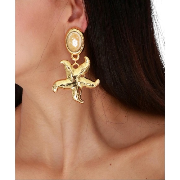 Julietta Jewelry - Julietta Mermaid Dreams Gold-Plated & Resin Drop Clip On Starfish Earrings